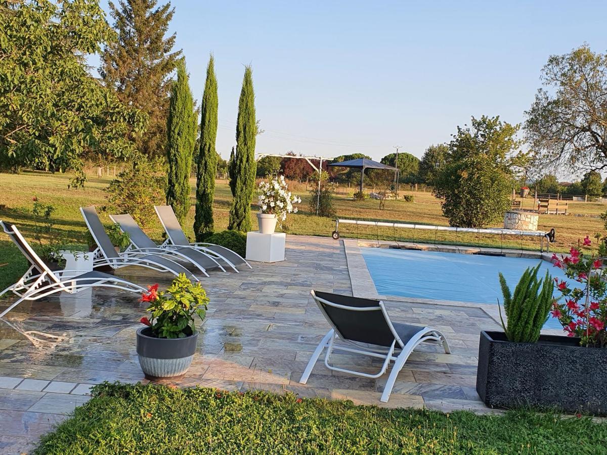 Domaine Christanna Bed & Breakfast Lisle-sur-Tarn Exterior photo